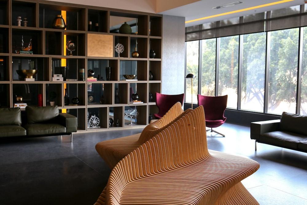 Quartz Hotel & Spa Tijuana Exteriör bild