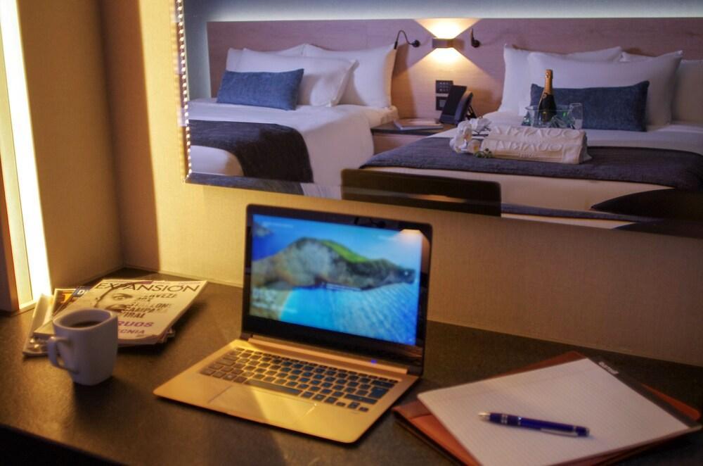 Quartz Hotel & Spa Tijuana Exteriör bild